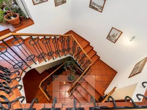 Prodej činžovního domu, Praha - Břevnov, Bělohorská, 515 m2