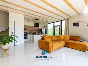 Prodej rodinného domu, Bystřany, 284 m2