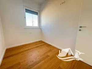 Prodej bytu 4+kk, Novalja, Chorvatsko, 78 m2