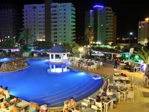 Prodej bytu 3+kk, Trikomo, Kypr, 80 m2