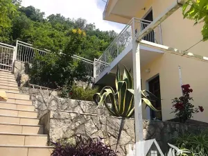 Prodej rodinného domu, Zelenika, Černá Hora, 164 m2