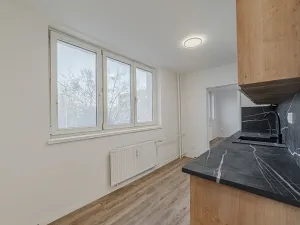 Prodej bytu 3+1, Ostrava, Václava Košaře, 68 m2