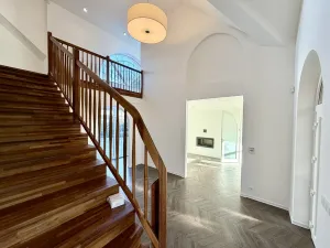 Pronájem rodinného domu, Jesenice - Zdiměřice, Skřivanová, 345 m2