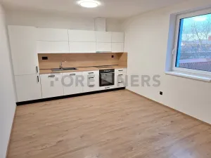 Pronájem bytu 2+kk, Olomouc, Přerovská, 34 m2