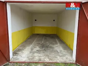 Pronájem garáže, Kutná Hora - Hlouška, 18 m2