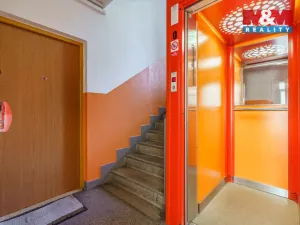 Prodej bytu 3+1, Karlovy Vary - Stará Role, Dvořákova, 83 m2