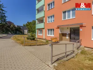 Prodej bytu 3+1, Karlovy Vary - Stará Role, Dvořákova, 83 m2