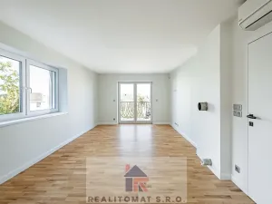 Prodej bytu 4+kk, Praha - Komořany, Pod lesem, 127 m2