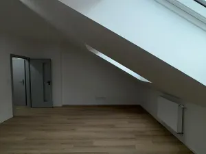Pronájem bytu 1+kk, České Budějovice, Rudolfovská tř., 30 m2