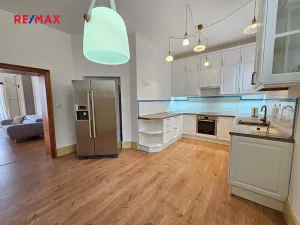 Prodej bytu 3+1, Mariánské Lázně, Anglická, 116 m2