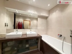 Pronájem rodinného domu, Praha - Březiněves, Za sadem, 180 m2