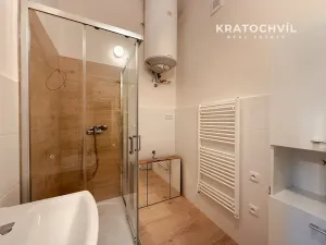 Pronájem bytu 1+kk, Praha - Nusle, Na Veselí, 42 m2