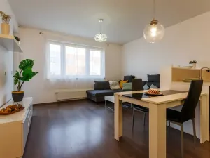 Pronájem bytu 2+kk, Praha - Kyje, Farkašova, 48 m2