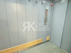 Prodej komerční nemovitosti, Opava, Slezská, 1385 m2