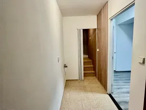 Pronájem bytu 1+kk, Praha - Hloubětín, 35 m2