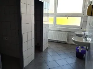 Pronájem kanceláře, Lišov, Hůrecká, 235 m2