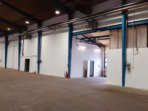 Pronájem skladu, Lišov, Hůrecká, 1768 m2