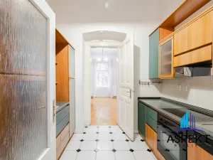 Pronájem bytu 2+1, Praha - Vinohrady, Lužická, 66 m2