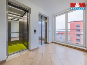 Prodej bytu 2+kk, Praha - Záběhlice, Velenovského, 52 m2