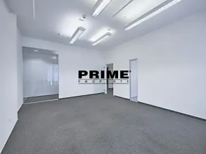 Pronájem kanceláře, Praha - Nové Město, Soukenická, 401 m2