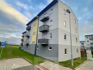 Pronájem bytu 2+kk, Kladno, Generála Selnera, 41 m2