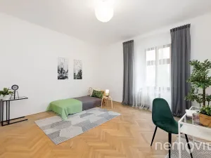 Prodej bytu 2+1, Praha - Holešovice, Bubenská, 69 m2