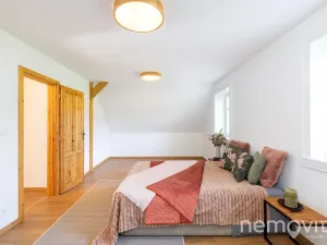 Prodej rodinného domu, Holenice, 159 m2