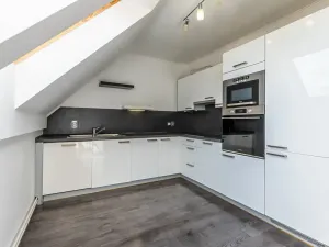 Prodej bytu 3+kk, Nupaky, U Školky, 73 m2