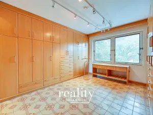 Prodej rodinného domu, Hodonice, 480 m2