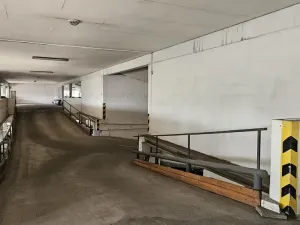 Pronájem garážového stání, Brno, Voroněžská, 13 m2