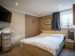 Prodej ubytování, Strážné, 450 m2