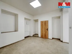 Pronájem obchodního prostoru, Plzeň - Jižní Předměstí, Husova, 51 m2