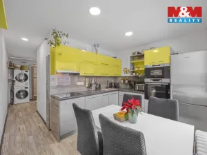 Prodej bytu 4+1, Holice, Na Mušce, 84 m2