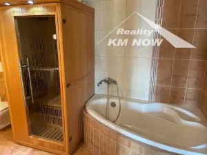 Pronájem bytu 2+kk, Kroměříž, Nitranská, 70 m2