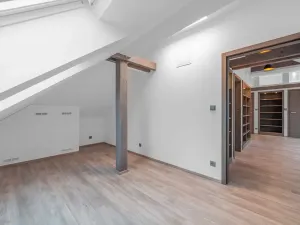 Pronájem rodinného domu, Dolní Břežany, U Zámku, 237 m2