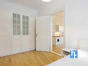 Pronájem bytu 2+kk, Praha - Nové Město, Pod Slovany, 58 m2