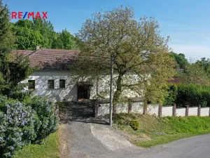 Prodej rodinného domu, Janůvky, 457 m2