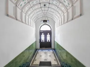 Prodej atypického bytu, Praha, Valentinská, 108 m2