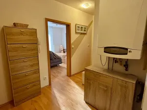 Pronájem bytu 2+kk, Praha - Libeň, Na stráži, 46 m2