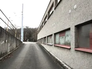 Pronájem garáže, Zlín, Dřevnická, 16 m2