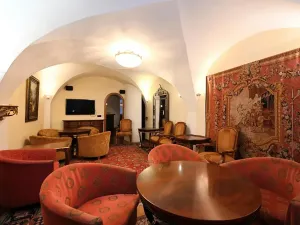 Pronájem obchodního prostoru, Praha - Malá Strana, Maltézské náměstí, 71 m2