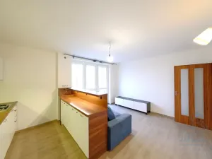 Pronájem bytu 3+1, Praha - Hloubětín, Poděbradská, 65 m2