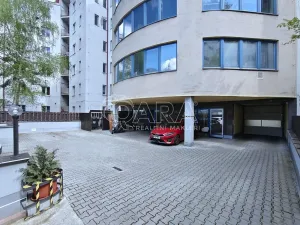 Pronájem kanceláře, Praha - Nusle, Hvězdova, 240 m2