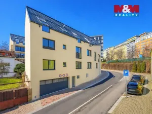 Prodej bytu 2+kk, Praha - Střížkov, Střížkovská, 74 m2