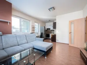 Prodej bytu 2+kk, Pardubice - Trnová, Jozefa Gabčíka, 49 m2