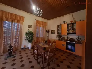 Prodej rodinného domu, Barcellona Pozzo di Gotto, Itálie, 112 m2