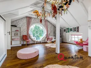 Prodej rodinného domu, Praha - Horní Počernice, Na Myšině, 327 m2