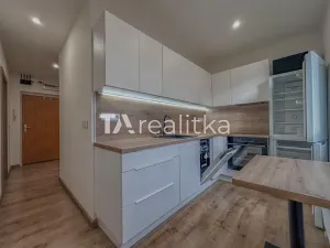 Pronájem bytu 2+1, Orlová, Kpt. Jaroše, 53 m2