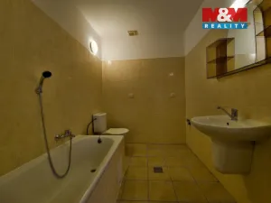 Pronájem bytu 1+1, Úpice, Spojenců, 39 m2