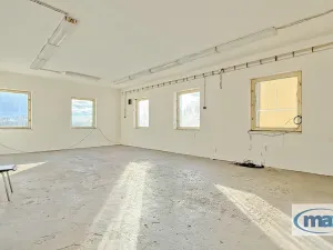 Pronájem skladu, Moravany, 533 m2
